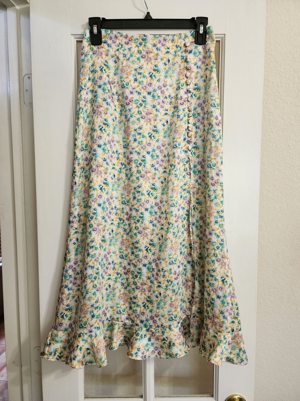 Zara Floral Midi Skirt XS Cottagecore Button Detail Ruffle Hem